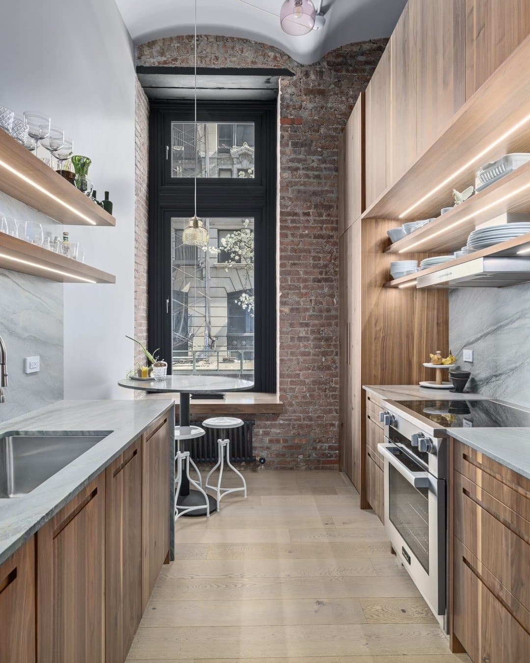 682 Broadway #2B