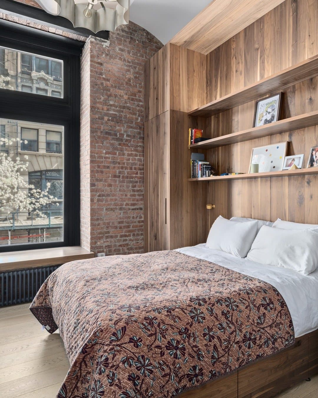 682 Broadway #2B