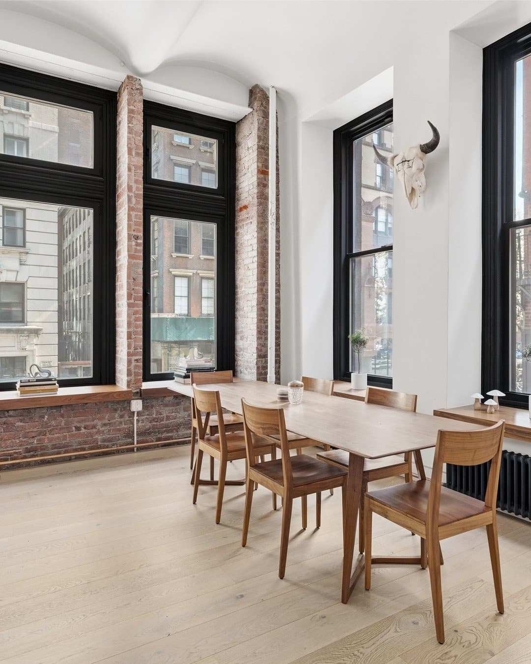 682 Broadway #2B